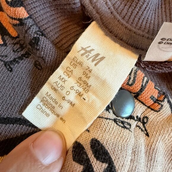 H&M x Disney Baby Donald Duck & Friends Cotton Snap Romper 6-9 M Mickey Mouse - Picture 3 of 5